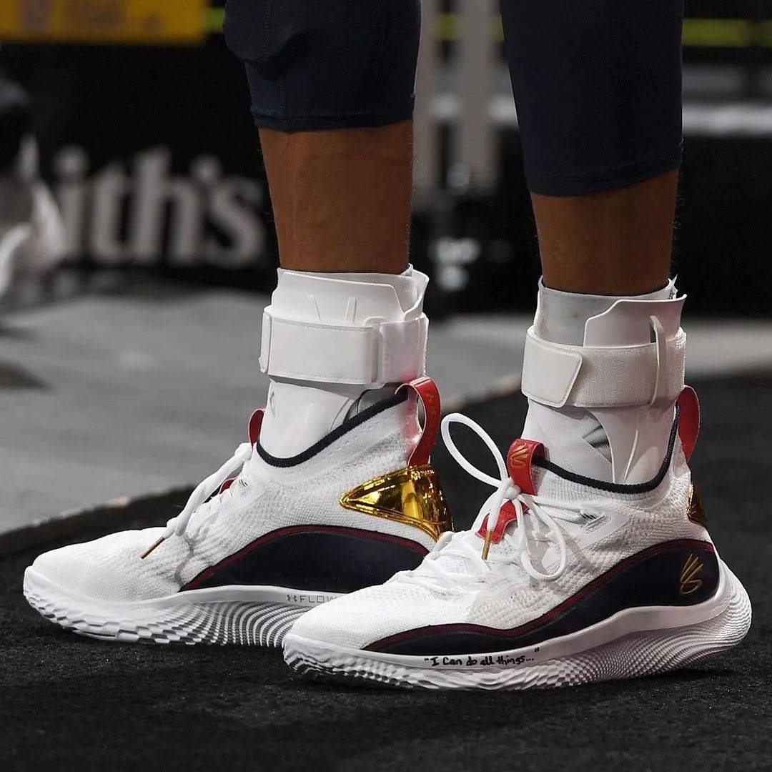 本赛季防守突破时被过掉比例最高的球员：东契奇高居第二（本季被对手突破成功率最高的球员榜：东契奇位列第2）