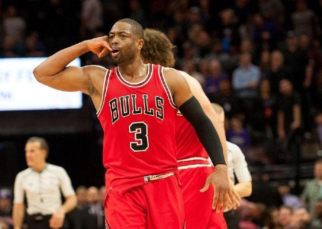 半场战报：博洛尼亚1-2克雷莫内塞，奥尔索利尼点射，瓦尔迪、帕耶罗破门（半场综述：博洛尼亚1-2落后克雷莫内塞，奥尔索利尼点球命中，瓦尔迪、帕耶罗建功）