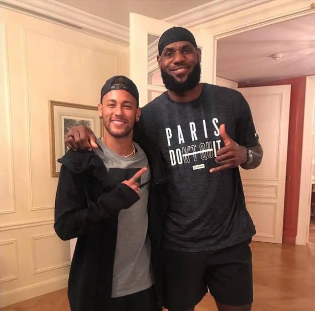 克罗斯谈皇马现状：不要总谈过去，我不需要别人说我想你（克罗斯评皇马近况：别老提过去，我不需要别人对我说想念）