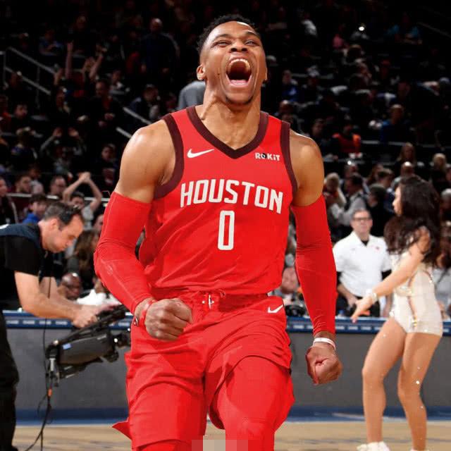 自06年以来，皇马首次有两名英格兰球员在西甲同时首发（2006年以来，皇马首次在西甲同场派出两名英格兰球员首发）