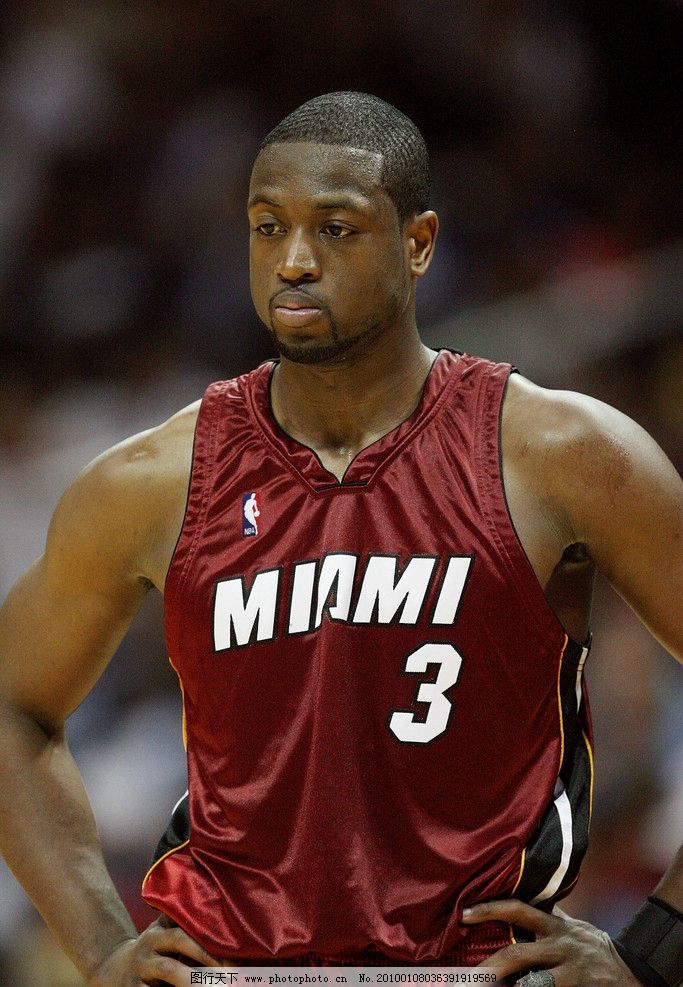 迪马：维埃拉即将下课，他不会带热那亚参加对阵萨索洛的比赛（迪马称维埃拉将下课，热那亚战萨索洛不再由他执教）